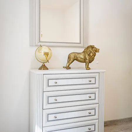 Crown Of Leo Apartmán