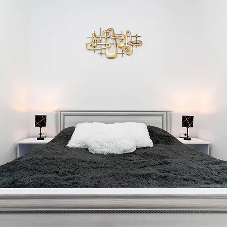 Apartamento Crown Of Leo Praga