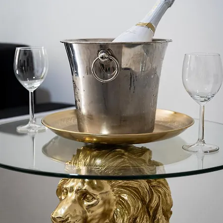 Crown Of Leo شقة *